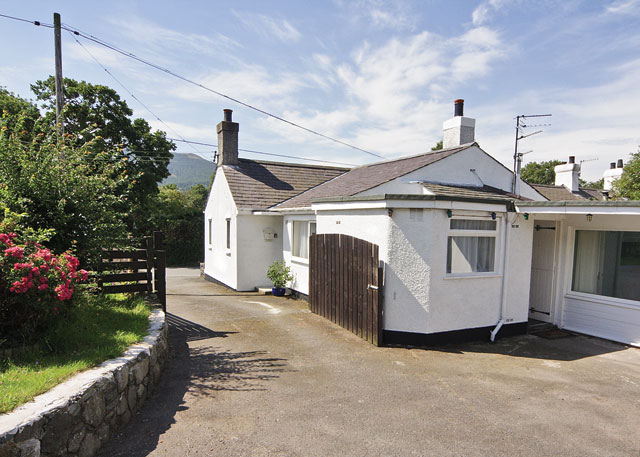 Drws-Y-Coed