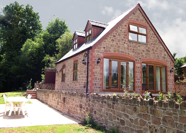 Monahawk Cottage