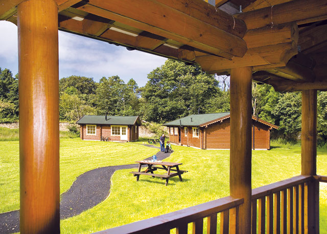 Peach Lodge