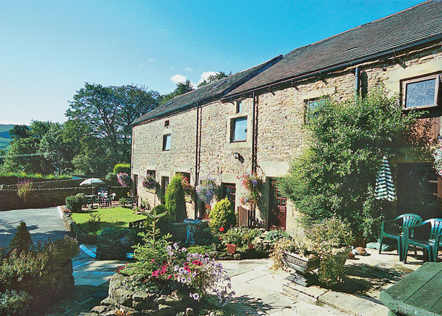 Kinder Court