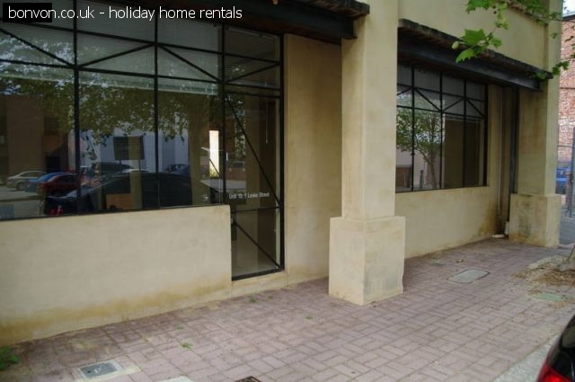 Central Fremantle Office and Accommodation in