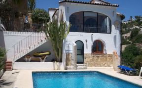 Casa Mira
